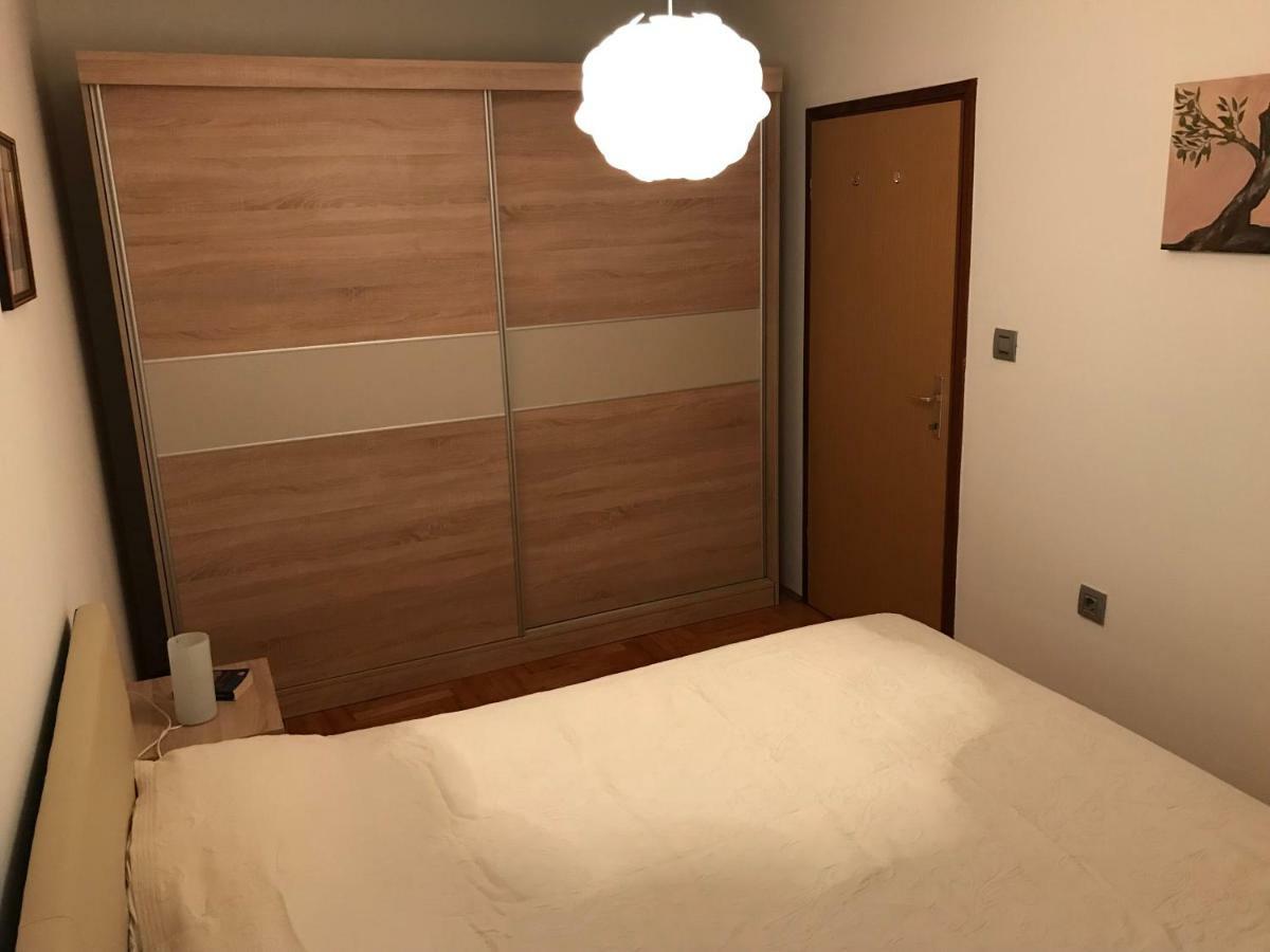 Apartment Pula Center - Near The Central Bus Station מראה חיצוני תמונה