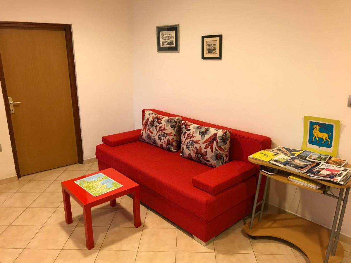 Apartment Pula Center - Near The Central Bus Station מראה חיצוני תמונה